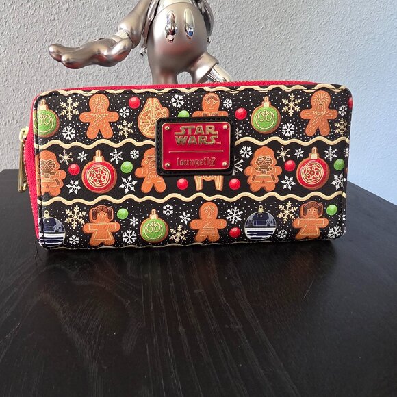 Loungefly Star Wars Gingerbread AOP Wallet - Picture 1 of 3